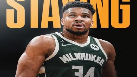 国足迎战澳大利亚：同策略下，防守为何显得散乱？